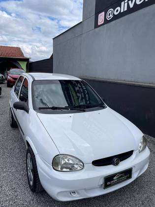 CHEVROLET CORSA 1.0 MPFI 8V GASOLINA 4P MANUAL CHEVROLET CORSA 1.0 MPFI 8V GASOLINA 4P MANUAL